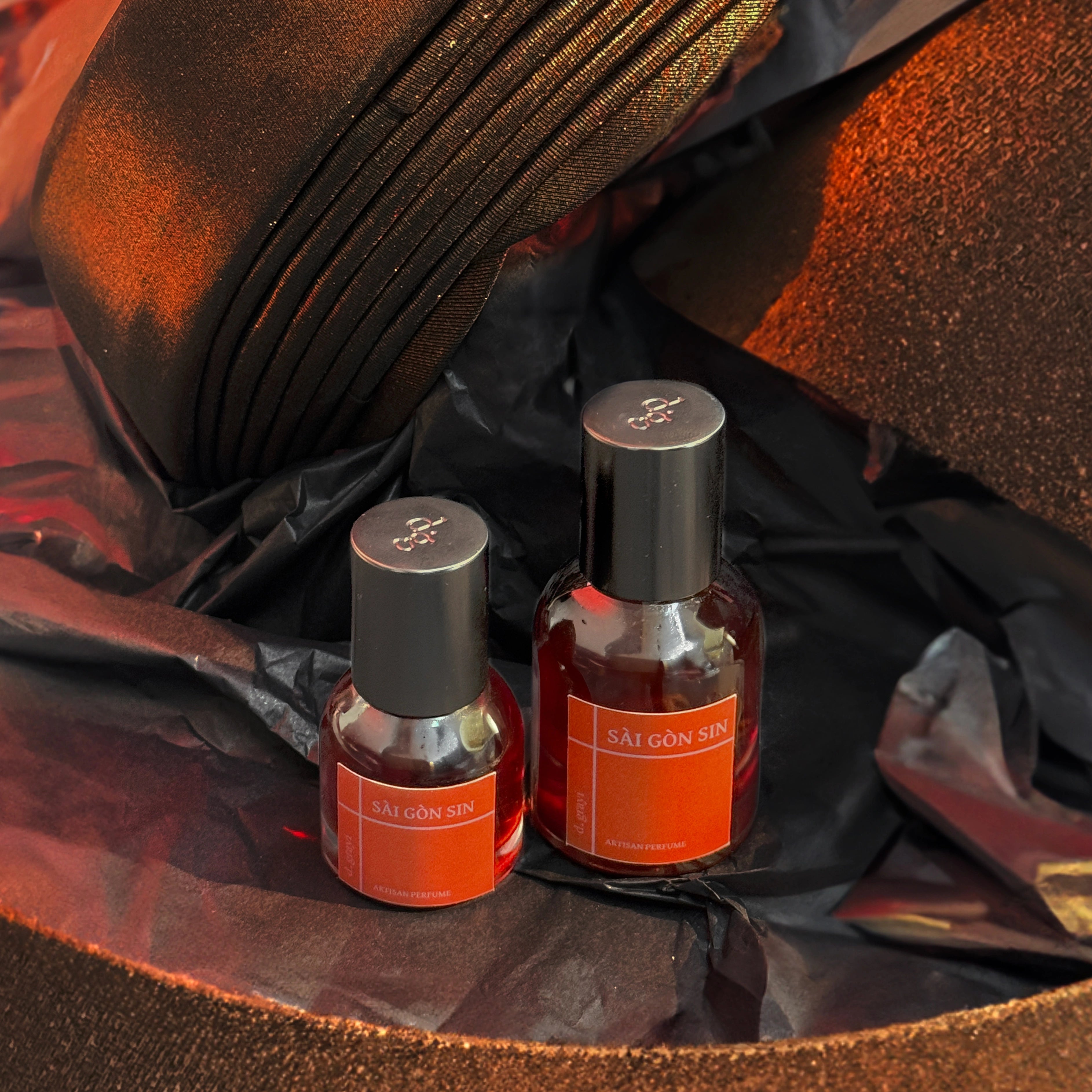Sài Gòn Sin (Cinnamon, Oud & Tobacco) - lv1 studio